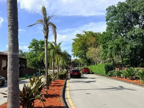 6621 SW 116th Place Miami FL 33173