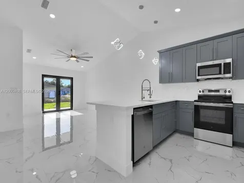 5117 24th Street SW Lehigh Acres FL 33973