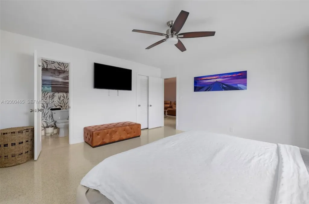 1700 N 48th Avenue Hollywood FL 33021