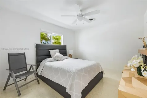 1700 N 48th Avenue Hollywood FL 33021