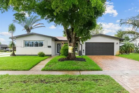 1700 N 48th Avenue Hollywood FL 33021