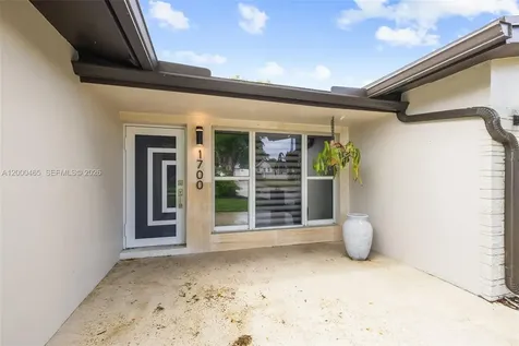 1700 N 48th Avenue Hollywood FL 33021
