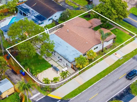 1700 N 48th Avenue Hollywood FL 33021
