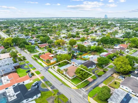 1700 N 48th Avenue Hollywood FL 33021