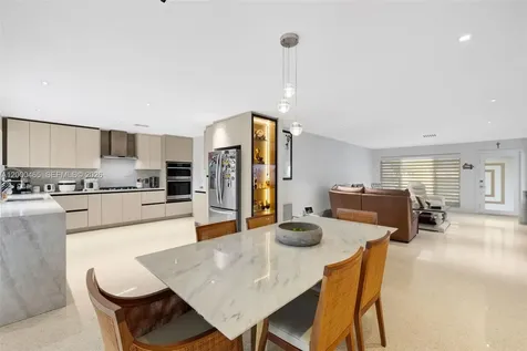 1700 N 48th Avenue Hollywood FL 33021
