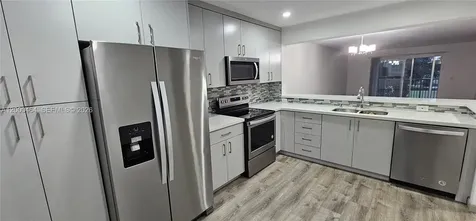 Pembroke Pines FL 33027