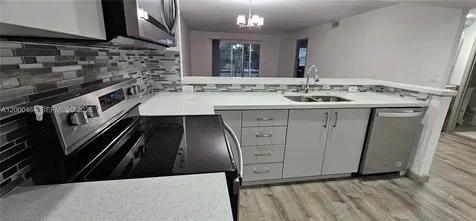 Pembroke Pines FL 33027