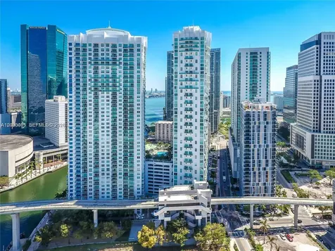31 SE 5th Street Miami FL 33131