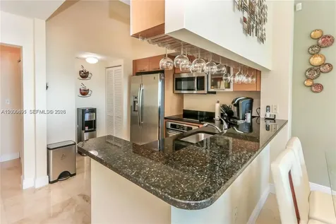 31 SE 5th Street Miami FL 33131