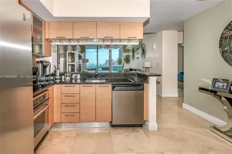 31 SE 5th Street Miami FL 33131