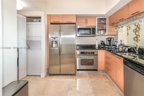 31 SE 5th Street Miami FL 33131
