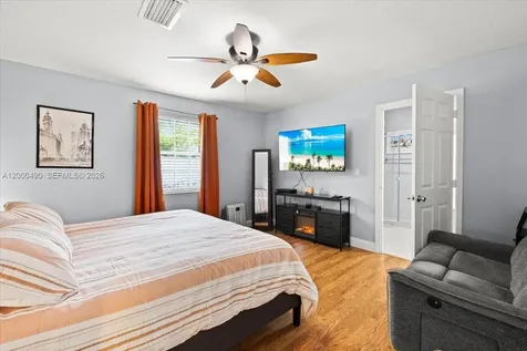 600 SW 67th Avenue Pembroke Pines FL 33023