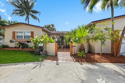 600 SW 67th Avenue Pembroke Pines FL 33023