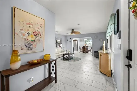 600 SW 67th Avenue Pembroke Pines FL 33023