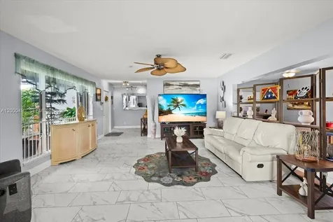 600 SW 67th Avenue Pembroke Pines FL 33023