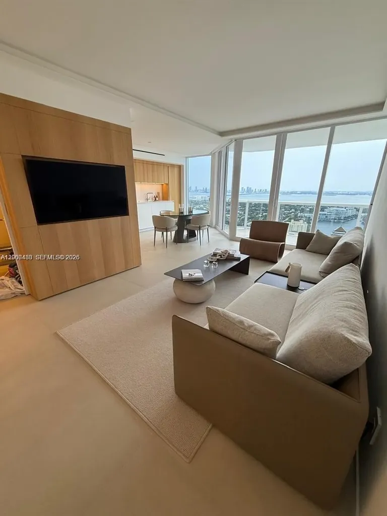 4775 Collins Avenue Miami Beach FL 33140