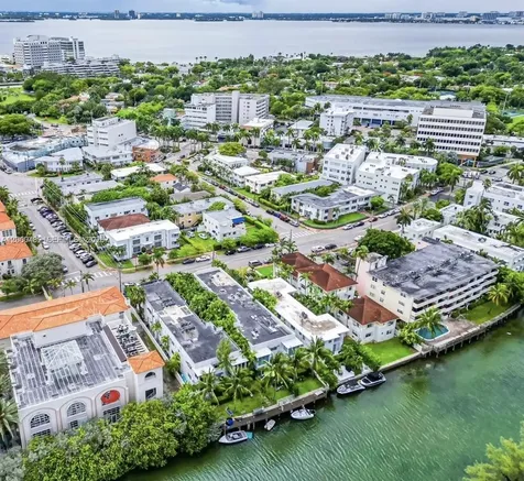 3915 N Meridian Avenue Miami Beach FL 33140