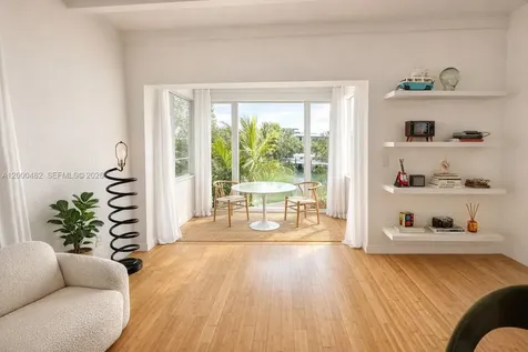 3915 N Meridian Avenue Miami Beach FL 33140
