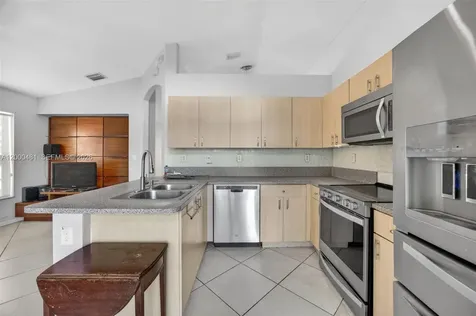 2073 SE 13th Street Homestead FL 33035