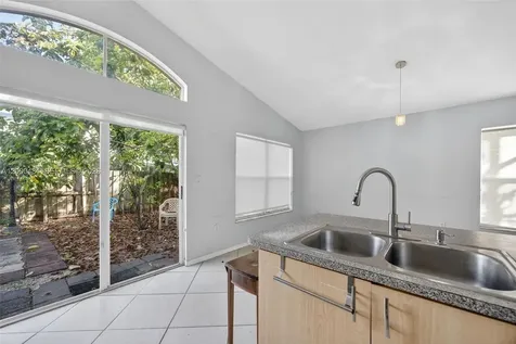 2073 SE 13th Street Homestead FL 33035