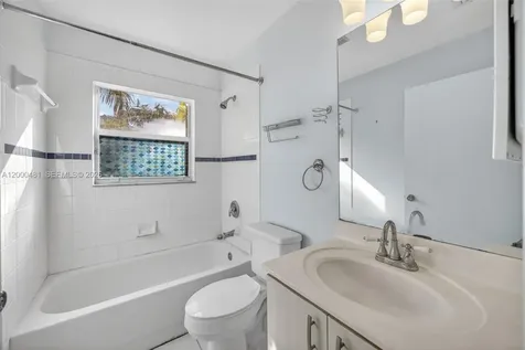 2073 SE 13th Street Homestead FL 33035