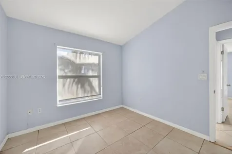 2073 SE 13th Street Homestead FL 33035