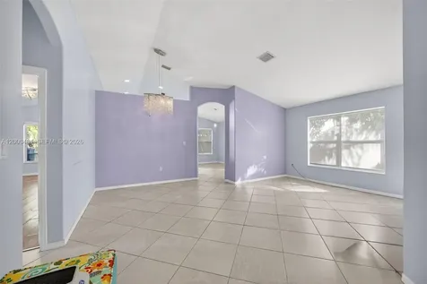 2073 SE 13th Street Homestead FL 33035