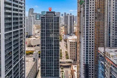 121 NE 5 Street Miami FL 33132