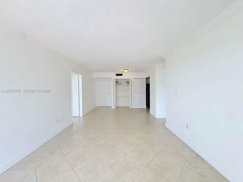 8261 NW 8th Street Miami FL 33126