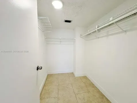 8261 NW 8th Street Miami FL 33126