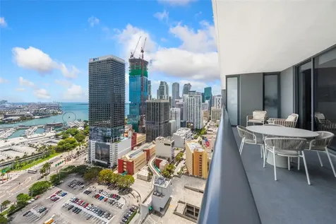 159 NE 6th Street Miami FL 33132