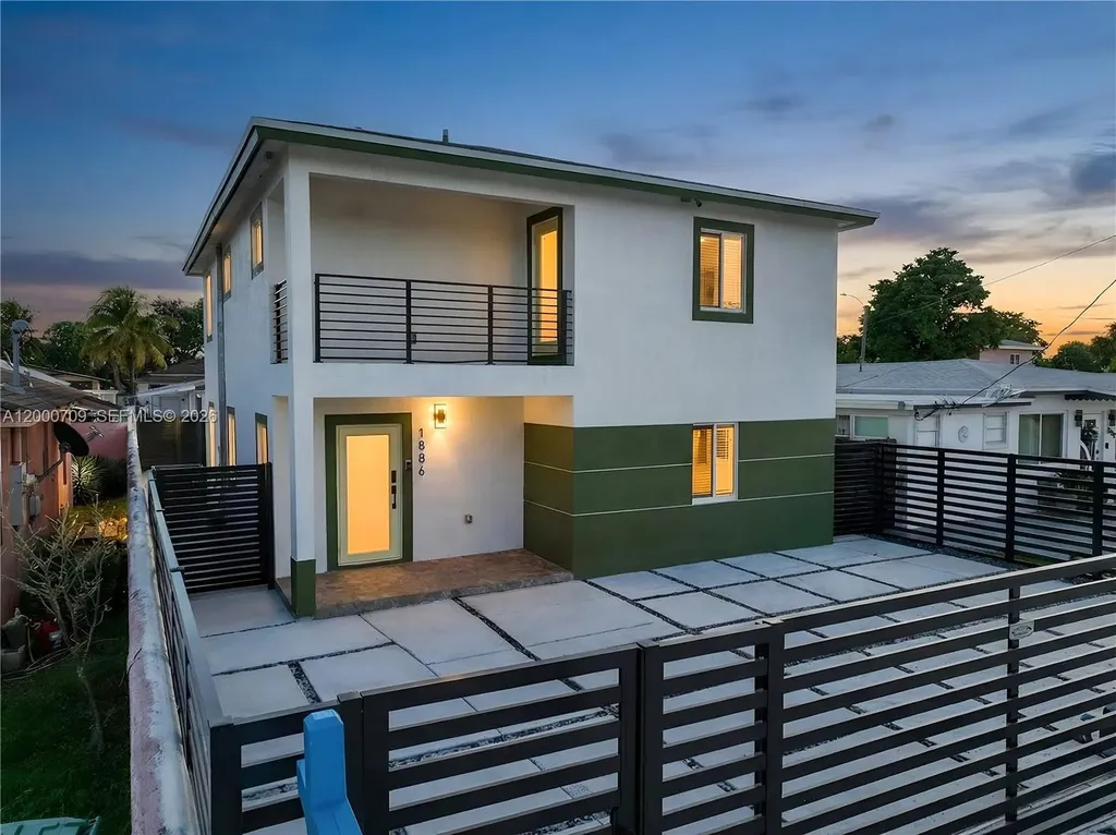 1886 NW 68th Street Miami FL 33147