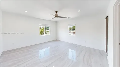 1886 NW 68th Street Miami FL 33147
