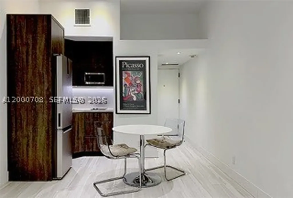 1915 Brickell Avenue Miami FL 33129