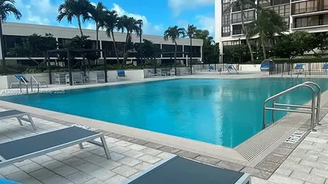 1915 Brickell Avenue Miami FL 33129