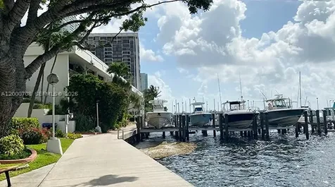 1915 Brickell Avenue Miami FL 33129