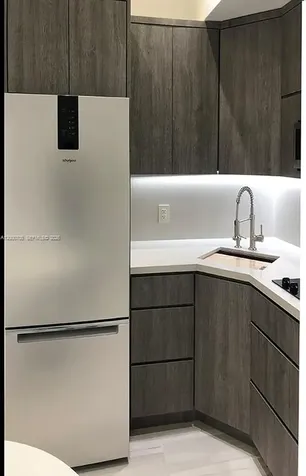 1915 Brickell Avenue Miami FL 33129