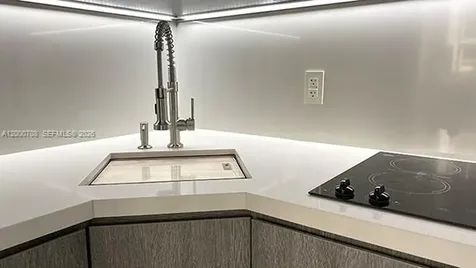 1915 Brickell Avenue Miami FL 33129