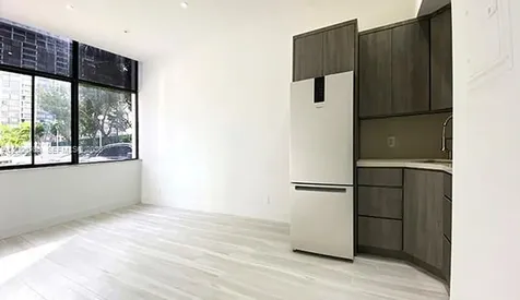 1915 Brickell Avenue Miami FL 33129