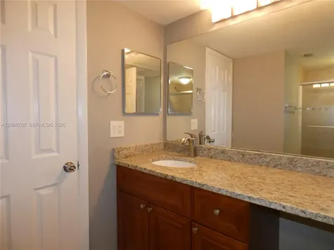 2841 N Oakland Forest Drive Oakland Park FL 33309