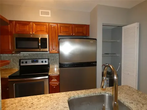2841 N Oakland Forest Drive Oakland Park FL 33309