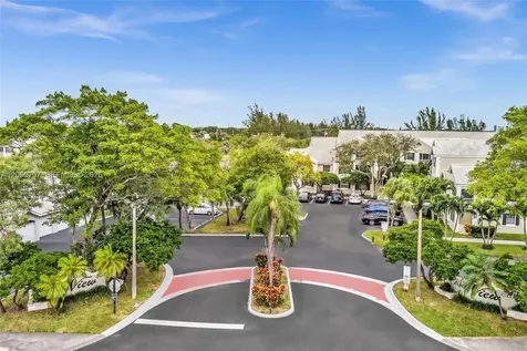 2841 N Oakland Forest Drive Oakland Park FL 33309