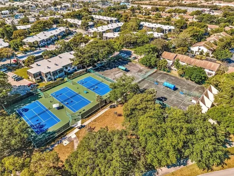 2841 N Oakland Forest Drive Oakland Park FL 33309