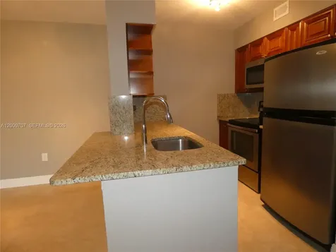 2841 N Oakland Forest Drive Oakland Park FL 33309