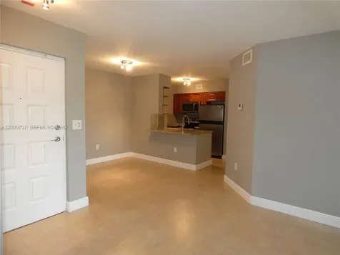 2841 N Oakland Forest Drive Oakland Park FL 33309