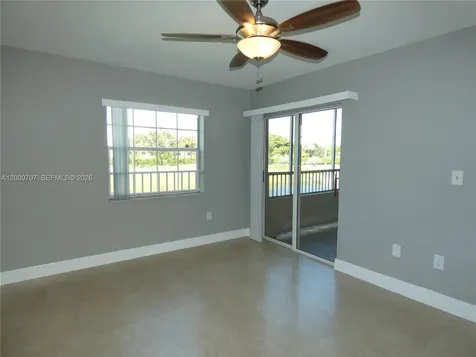 2841 N Oakland Forest Drive Oakland Park FL 33309