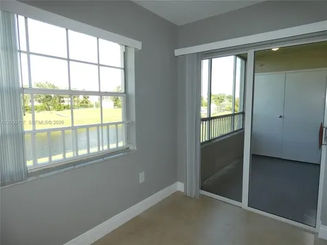 2841 N Oakland Forest Drive Oakland Park FL 33309