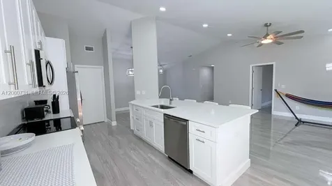 1498 Beche Street SE Palm Bay FL 32909