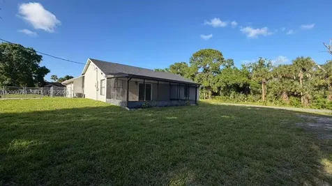 1498 Beche Street SE Palm Bay FL 32909