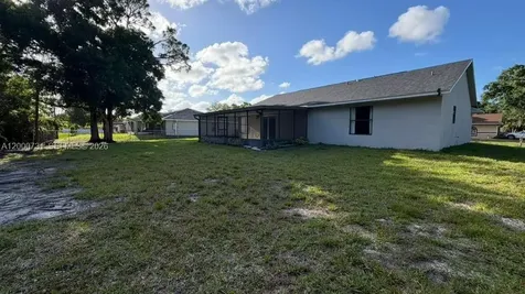1498 Beche Street SE Palm Bay FL 32909